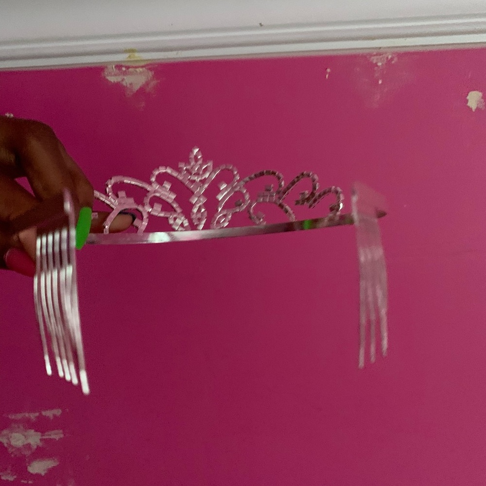 Princess Tiara - Picture 3 of 3